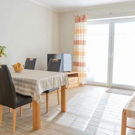 Prázdninový dům Bauernhof Kleingarn-Landhus Reihenhaus Nr 23